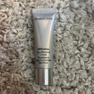 Elizabeth Arden eye renewal cream